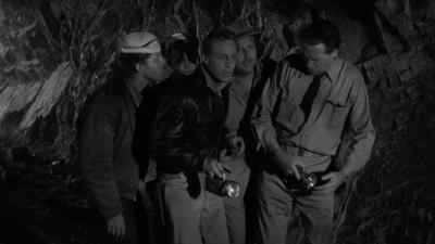 There's light ahead. - Attack of the Crab Monsters