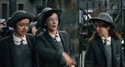 There's Miss Brodie. - The Prime of Miss Jean Brodie
