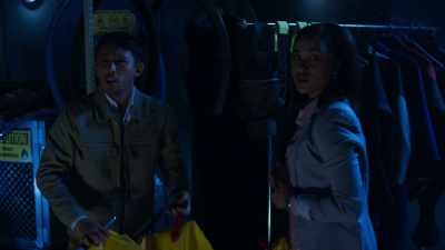 There's no benefit to losing our heads. - Deep Blue Sea 2