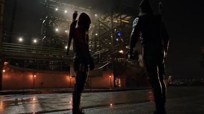 There's no one here. - Arrow