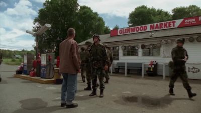 There's no one here, sir. - Stargate SG-1