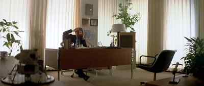 There's no one inside? - Capricorn One