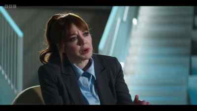 - There's no pattern to it.
- No, there is. They just move… - Cunk on Life