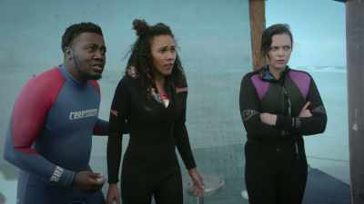 There's no sense
staying in this... - 6-Headed Shark Attack