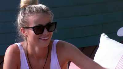 THERE'S NOBODY ELSE I CAN MAKE A
CONNECTION WITH... - Love Island
