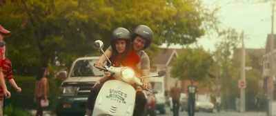 ♫ There's nothing
Holding me back ♫ - Little Italy