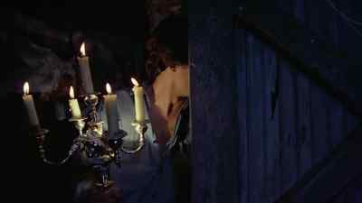 There's nothing in here. - Night of Dark Shadows