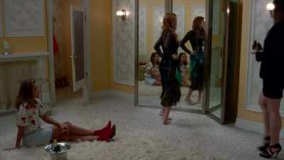 There's nothing peacocky
about Gucci. - Famous in Love