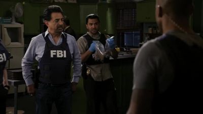 There's nothing unusual upstairs. - Criminal Minds
