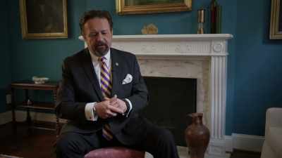 - There's nothing wrong or unusual - The Plot Against the President