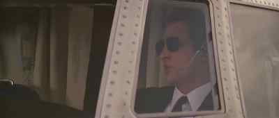 There's someone on the runway. - Face/Off