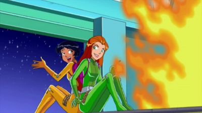 There's our fire. - Totally Spies!