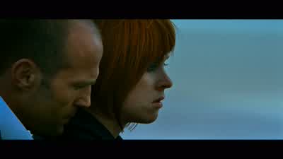 There's people shooting at us. - Transporter 3