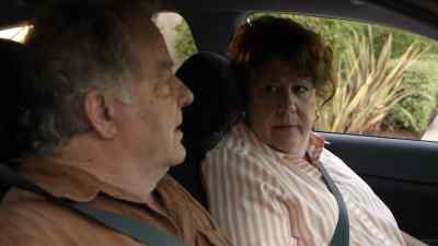There's Pete. - Sneaky Pete