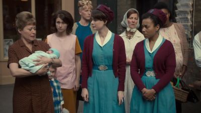 There's room for one in the van. - Call the Midwife