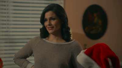 There's room for only one
chef in the kitchen, Sandra. - Christmas at the Holly Hotel