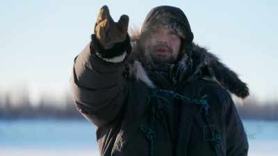 There's some ptarmigan
right behind that corner. - Life Below Zero: First Alaskans