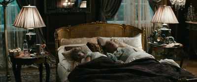 There's somebody here in the mirror.
It's watching us. - Head Full of Honey