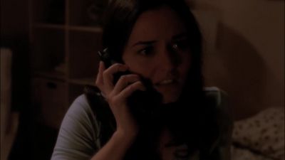 There's... somebody's trying to break into my apartment. - NCIS