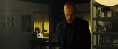 There's something else, Charlie. - Seven Psychopaths