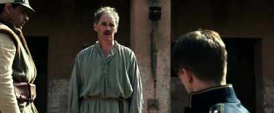 There's something that I would
like to know before I leave. - Waiting for the Barbarians