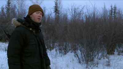 THERE'S SOMETHING IN THE TRAP. - The Last Alaskans