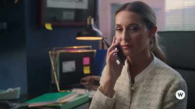 There's something that
I want to ask you. - Love in the Limelight