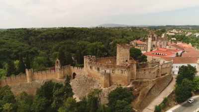 THERE'S STORIES THAT IT HAD
TUNNELS GOING DIRECT - Lost Relics of the Knights Templar