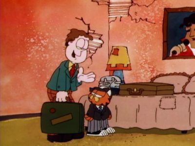 There's the bed and bathroom'sdown the hall - Garfield in Paradise