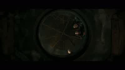 There's the chest. - Jumanji: The Next Level