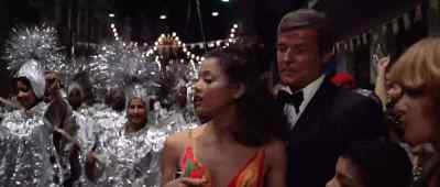 There's the warehouse. - Moonraker