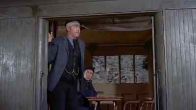 There's two fellas up ahead,
right at that same spot. - Run for Cover