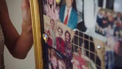 There's me with Nancy Reagan
and my parents. - This Is Paris