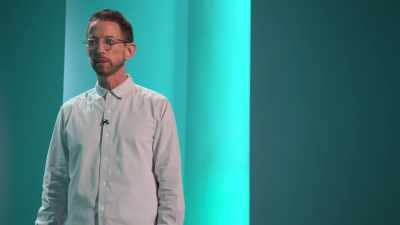 These are big risks,
these relationships, 'cause... 'cause... - Neal Brennan: Blocks