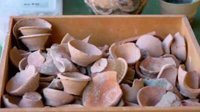 These are the things
they're using every day, - Raiders of the Lost Past with Janina Ramirez
