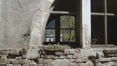 These beautiful structures
have been allowed to fall
into disrepair on purpose. - Mysteries of the Abandoned