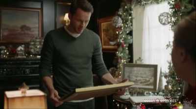 These Christmas prints were the
most popular things they did. - A Godwink Christmas