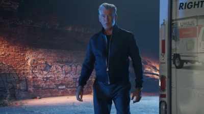 These five ordinary guys
are risking their lives - History's Greatest Heists with Pierce Brosnan