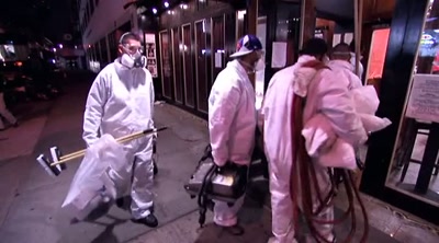 THESE GUYS ARE PROFESSIONAL
STEAM CLEANERS, YEAH? - Kitchen Nightmares