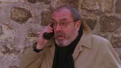 These people
are a problem. - Relic Hunter
