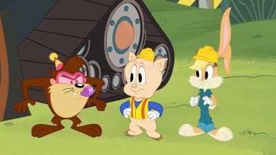 These walls can be knocked
down and flipped right back up - Bugs Bunny Builders