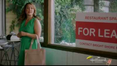 They were a young couple,
first-time restaurant owners. - A Taste of Summer