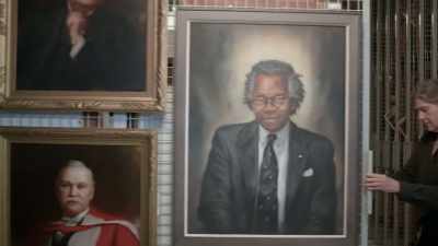 They' were able to get
a black portrait artist, - Black Life: Untold Stories