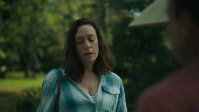 - They also brought that, um...
- That water pump too. - The Girl from Plainville