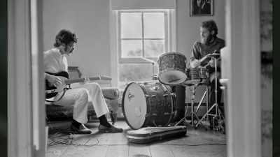 They are all speaking
the same language, - Bob Dylan: Odds and Ends
