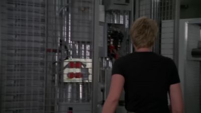 - They are returning.
- Light it up. - Stargate SG-1