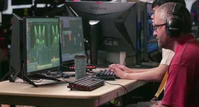 They broadcast themselves
on Twitch, - Running with Speed