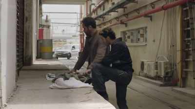They brought false eyelashes - Hostages