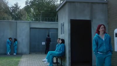 - They call it 'pork sword'.
- Hey, what about your breakfast? - Wentworth