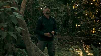 THEY CALL THEM WIDOWMAKERS,
WHERE DEAD BRANCHES - Expedition Mungo
